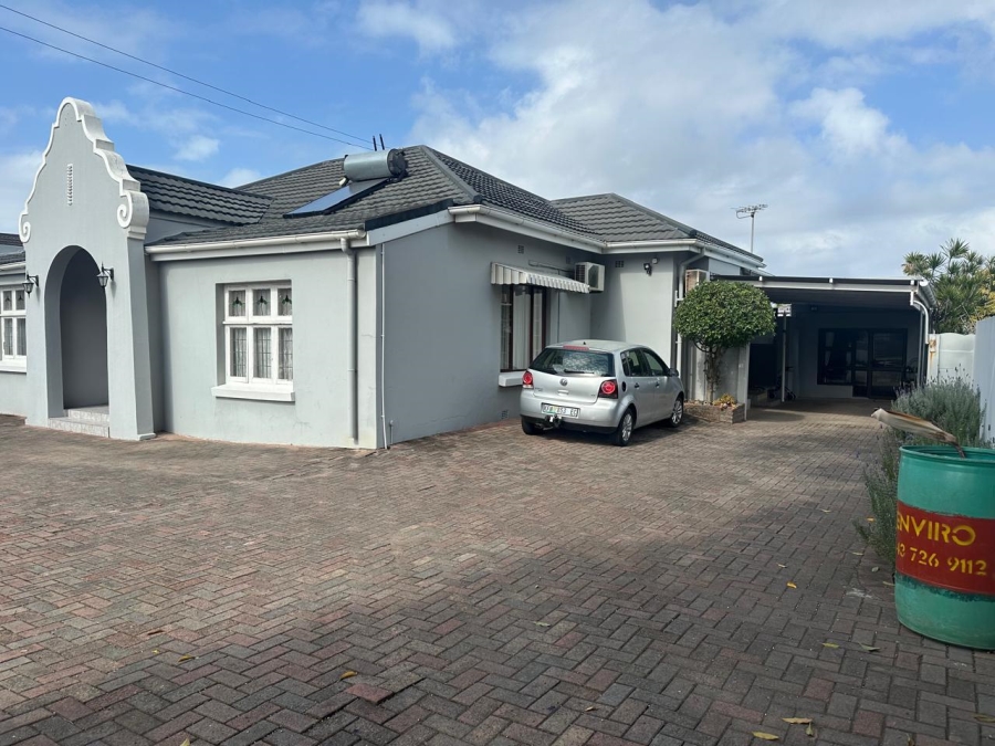 3 Bedroom Property for Sale in Berea Eastern Cape